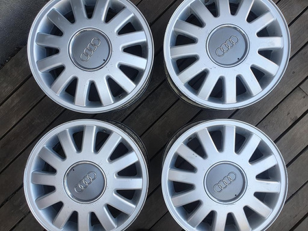 Oryginał felgi 15cali Audi 8L0 A3 8L A4 B6 Vw Skoda 5x100