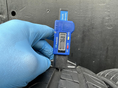 225/45R17 Pirelli Cinturato P7 para opon lato 7,6mm nr7028