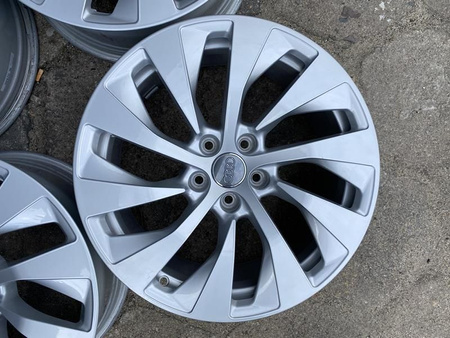 4K8 Oryginalne Felgi aluminiowe 18cali Audi A7 C7 C8 5x112 ET26