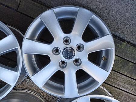 Felgi 15cali Mercedes A klasa B klasa CLA E klasa W124 ET47