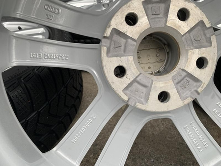 Oryginał felgi 7,5Jx18 18cali 8V0 AUDI A3 S-LINE A4 A6 Seat Skoda Vw