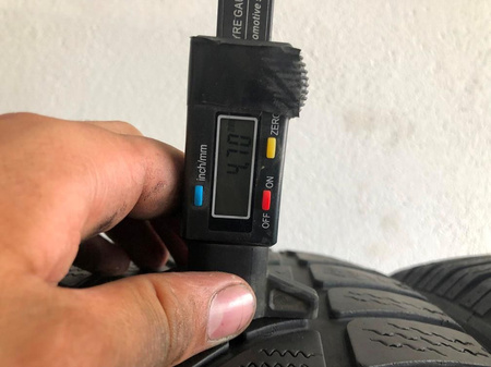 265/40R20 Dunlop Sp Winter Sport 3D RSC para opon Zima 5,4mm nr2004