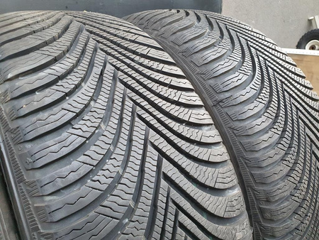 225/55R17 Michelin Alpin 5 komplet opon zima 7,9mm nr7798