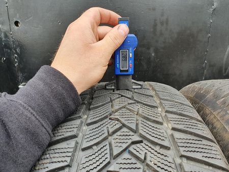 225/55R17 Dunlop WinterSport 5 XL para opon zima 7,2mm nr7655