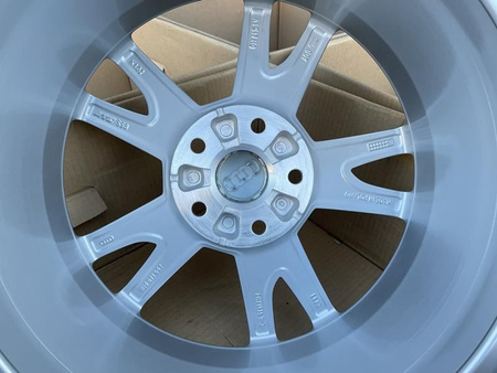 Oryginał Felgi 17cali 8U0 AUDI Q3 Q2 A3 8P 8V A4 B6 B7 A6 C6