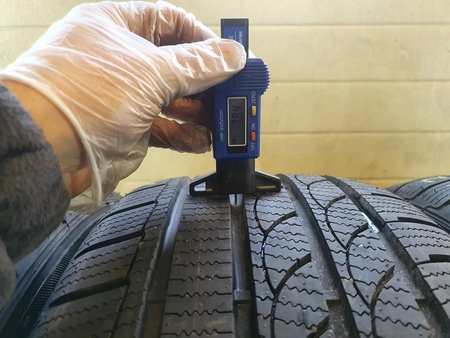 235/40R18 Imperial Ice-Plus S210 XL komplet opon zima 7,8mm nr8309