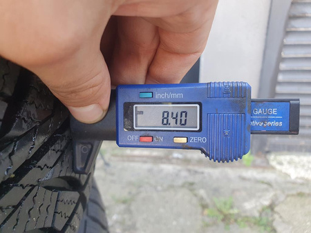 Oryginał koła 205/60R16 BMW 2 F45 F46 Tourer Goodyear zima 8,4mm