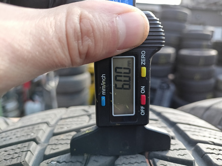 235/60R18 Firestone Destination Winter komplet opon zima 6mm nr8924