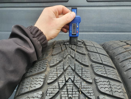 245/50R18 Dunlop Sp Winter Sport 4D komplet zima 7,2mm nr8368