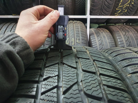 225/50R18 Continental ContiWinterContact komplet opon zima 7,2mm 8274