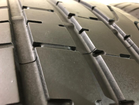 255/45R18 GoodYear i Pirelli komplet opon opony letnie 7,3mm nr1897