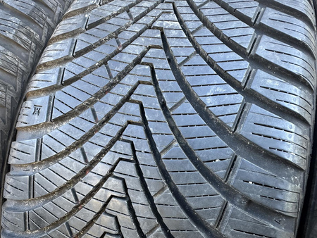 225/45R17 Kumho Solus 4S HA32 komplet opon całoroczne 7,2mm nr7115