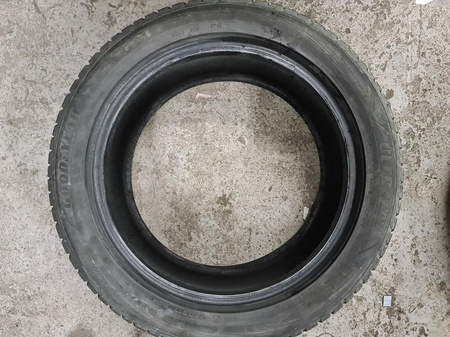 225/50R17 Goodyear UltraGrip Performance para opon zima 5,3mm nr7917