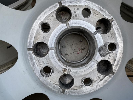 Oryginał Felgi 18cali 4L0 Audi Q7 Vw Touareg 5x130 et53