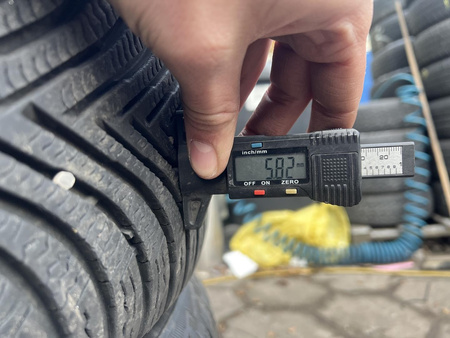 Oryginał koła 225/55R17 Mercedes E klasa W213 A213 Michelin 5,8mm zima