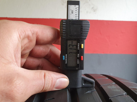 245/55R17 Goodyear Eagle F1 Asymmetric 5 para opon lato 7,1mm nr7167