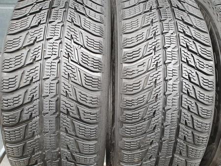 225/60R18 Nokian WR SUV 3 XL komplet opon zima 7,1mm nr8833