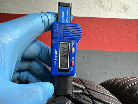 205/60R16 Hankook Kinergy 4 Seasons para opon całoroczne 6,4mm 6025