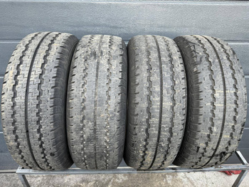 235/65R16C Kumho Radial 857 komplet opon lato 8,1mm nr6113