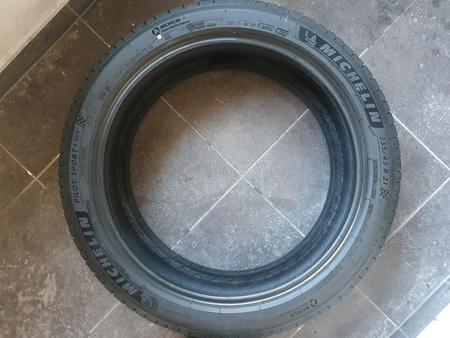 235/45R21 Michelin Pilot Sport 4 SUV para opon lato nowe nr2193A