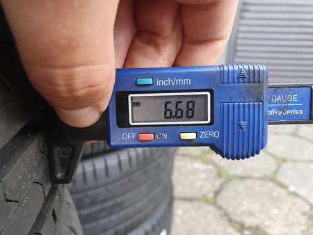 Oryginał koła 185/55R15 Hyundai I10 4x100 Continental lato 6,6mm