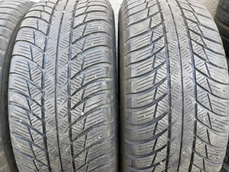 205/60R16 Bridgestone Blizzak LM001 komplet opon zima 5,5mm nr6231