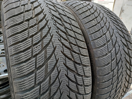 225/40R19 Nokian WR Snowproof P XL para opon zima 8,7mm nr9578A