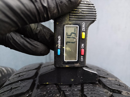 185/60R15 Dunlop Winter Response 2 komplet opon zima 7,1mm nr5629