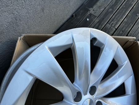 Oryginał felga 20cali Tesla Model X 1027244-00-B ET35