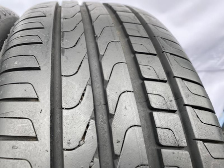 215/55R17 Pirelli Cinturato P7 para opon lato 7,8mm nr783
