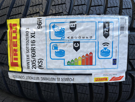 Koła 205/60R16 Renault Laguna Megane Scenic 5x114,3 Pirelli zima