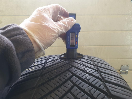 225/50R17 Imperial AllSeason Driver XL para całoroczna 6,5mm 7530