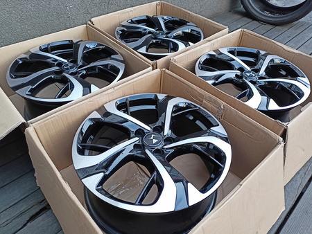 Oryginał Felgi 18cali DS4 DS7 DS9 5x108 ET46