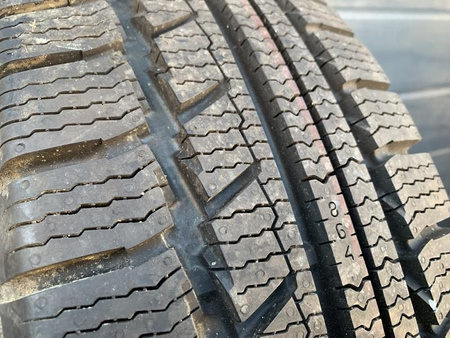 205/65R16C Nokian WRC NOWA Opona Pojedyncza zima P168