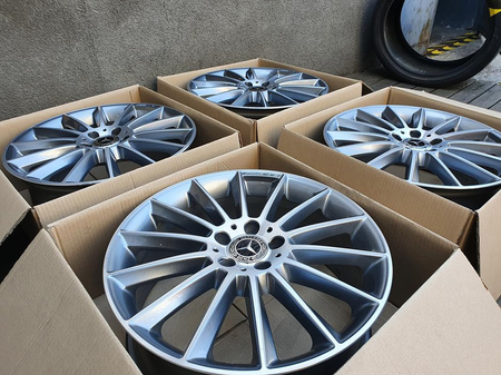 Oryginał felgi 19cali Mercedes AMG Klasa A B CLA A1774011600