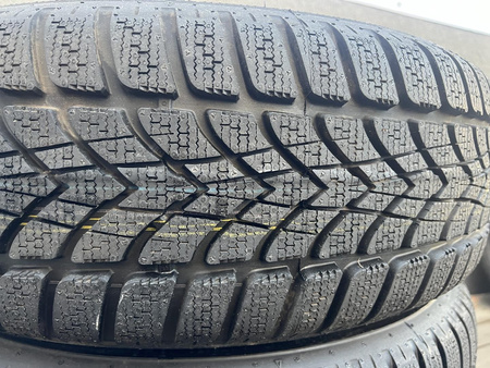 Oryginał koła 215/55R18 Mercedes GLA X156 W156 5x112 Dunlop zima nowe