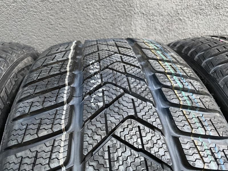 265/40R20 Pirelli Sottozero 3 XL komplet opon zima nowe nr2086