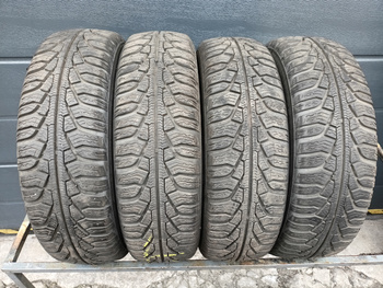 175/65R15 Uniroyal MS Plus 77 komplet opon zima 7,6mm nr5678