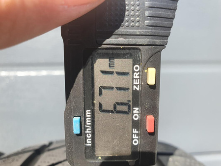 195/65R15 Bridgestone Blizzak LM-30 para opon zima 6,7mm nr5578