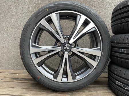 Nowe koła 225/45R18 Mitsubishi Diamante 5x114,3 et35 Goodride XL lato