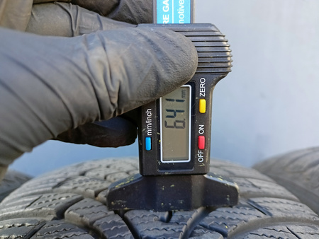 205/55R16 Goodyear UltraGrip 9 komplet opon lato 8mm nr6345