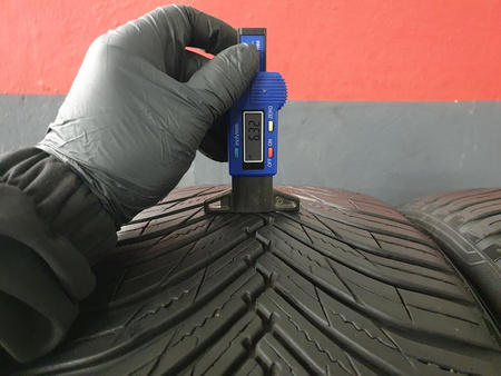 225/40R19 Maxxis Premitra AllSeason para opon całoroczne 6,3mm nr9367