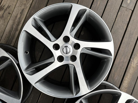 Oryginał felgi 17cali Volvo V50 S40 C30 S60 V40 V60 V70 5x108