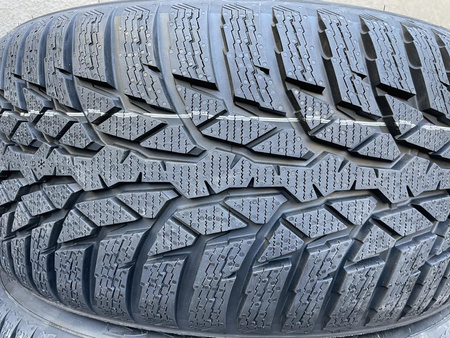 Koła 225/40R18 Honda Stream 5x114,3 et35 Nokian zima nowe