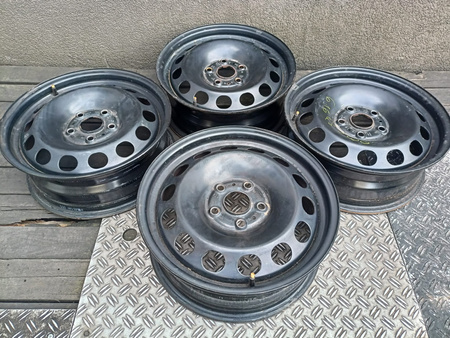 Oryginał felgi stalowe 16cali VW Golf Jetta Passat Skoda Audi