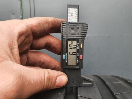 275/35R22 Pirelli P Zero PZ4 opona pojedynka lato 6,1mm P276