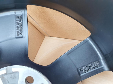 Oryginał felga 18cali 8V0601025BT Audi Rotor A3 S3 S4 5x112