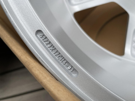 Oryginał felgi 17cali Peugeot 2008 206+ 207 307 et31 4x108