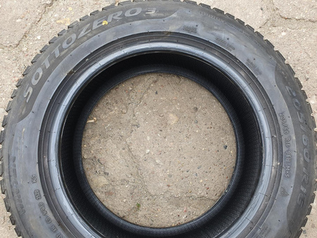 205/60R16 Pirelli Sottozero 3 XL komplet opon zima 7,8mm nr6008