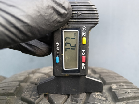 215/65R16 Semperit Speed Speed Grip 2 para opon zima 7,2mm nr6267